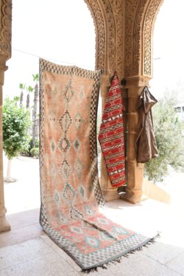 Moroccan Rug: Handcrafted Vintage Moroccan Design 394 cm x 130 cm / 12.608ft x 4.16 ft — изображение 2