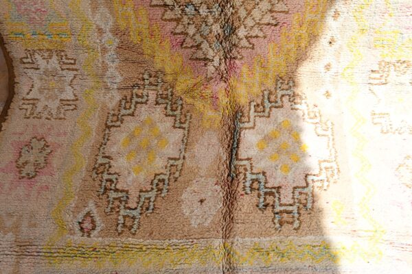 Exceptional Berber Rug: Vintage Moroccan Touch for Your Home 360 cm x 183 cm / 11.52ft x 5.856 ft - Image 7