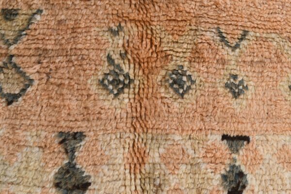Moroccan Rug: Authentic Vintage Berber Design 235 cm x 171 cm / 7.52ft x 5.472 ft — изображение 5