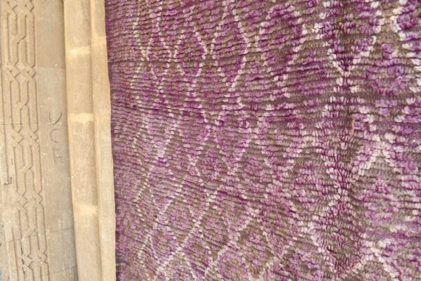 Boujaad Rug: Authentic Moroccan Beauty for Your Home 314 cm x 208 cm / 10.048ft x 6.656 ft - 画像6