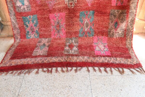 ⁦Berber Rug: Exquisite Vintage Moroccan Rug with Authentic Design 310 cm x 191 cm / 9.92ft x 6.112 ft⁩ - الصورة ⁦6⁩