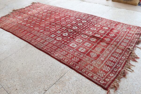Captivating Berber Rug: Embrace Moroccan Charm in Your Décor 337 cm x 168 cm / 10.784ft x 5.376 ft — изображение 3