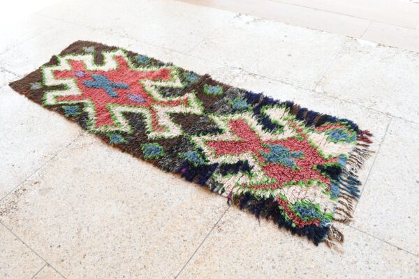 Boucherouite Moroccan Rug: Vintage Charm for Your Home 232 cm x 78 cm / 7.424ft x 2.496 ft – Image 3