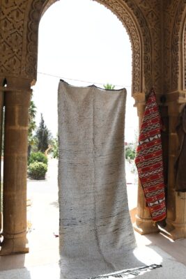 Moroccan Rug: Authentic Charm for Your Home 315 cm x 120 cm / 10.08ft x 3.84 ft – Image 2