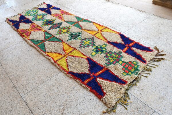 Moroccan Luxe: Handcrafted Vintage Moroccan Rug 269 cm x 105 cm / 8.608ft x 3.36 ft – Image 3