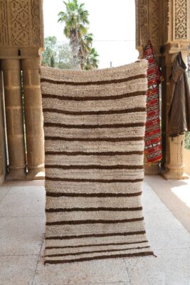 Moroccan Rug: Authentic Vintage Charm for Your Home 214 cm x 106 cm / 6.848ft x 3.392 ft — изображение 2