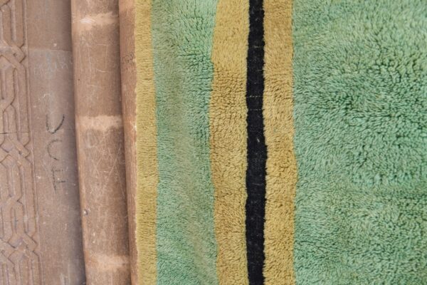 Modern Moroccan Rug: Handcrafted Berber Beauty 301 cm x 199 cm / 9.632ft x 6.368 ft - Imagen 6