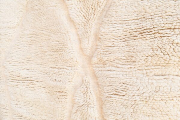 Beni Ourain Marmoucha: Handcrafted Moroccan Design 228 cm x 135 cm / 7.296ft x 4.32 ft - Image 7