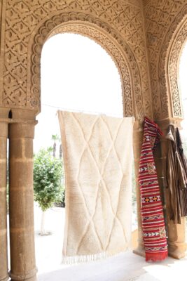 Beni Ourain Marmoucha: Handcrafted Moroccan Design 228 cm x 135 cm / 7.296ft x 4.32 ft - Image 2