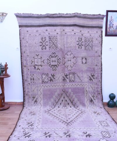 Изысканный фиолетовый ковер из марокканской шерсти Beni Mguild размером 187x465 см — элегантность ручной работы