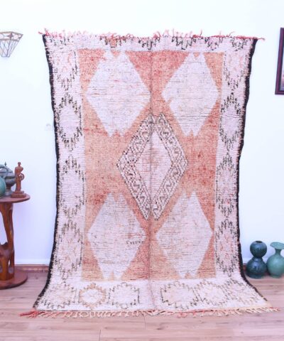 Марокканский ковер Beni Mguild ручной работы, шерсть персикового цвета, 165 x 261 см, уникальный ромбовидный узор