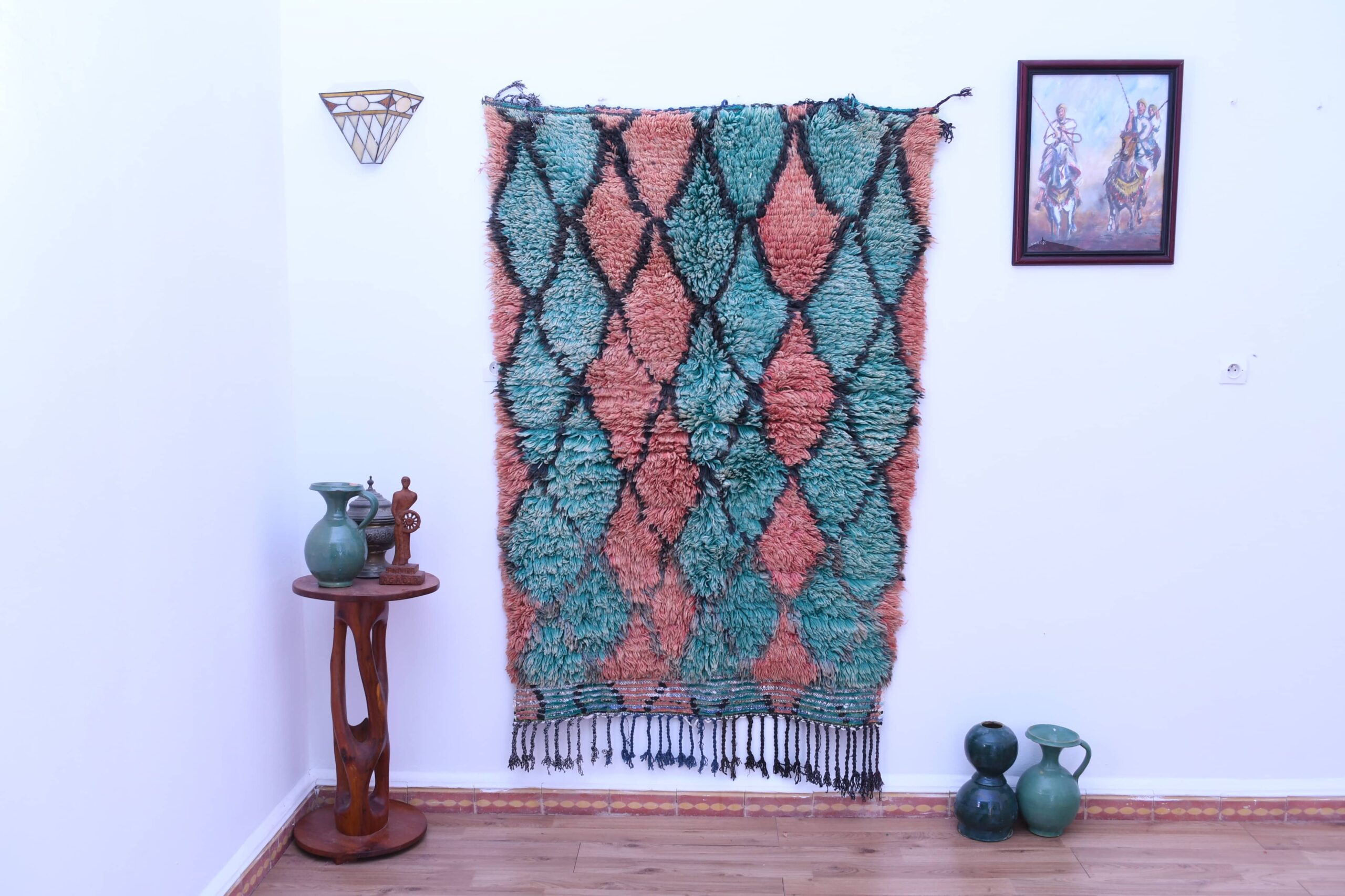 Марокканский ковер ручной работы из бушаруита, 119 x 175 см, шерсть, синие и коралловые ромбы