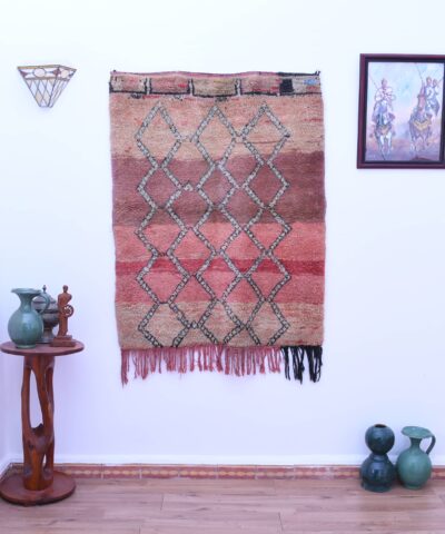 Красный ковер ручной работы из марокканской шерсти бушаруит — 110 x 138 см, уникальный геометрический дизайн