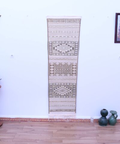 Марокканский ковёр ручной работы TIF-BADR-61284-LVS — шерстяной ковёр 57,00×194,00 см