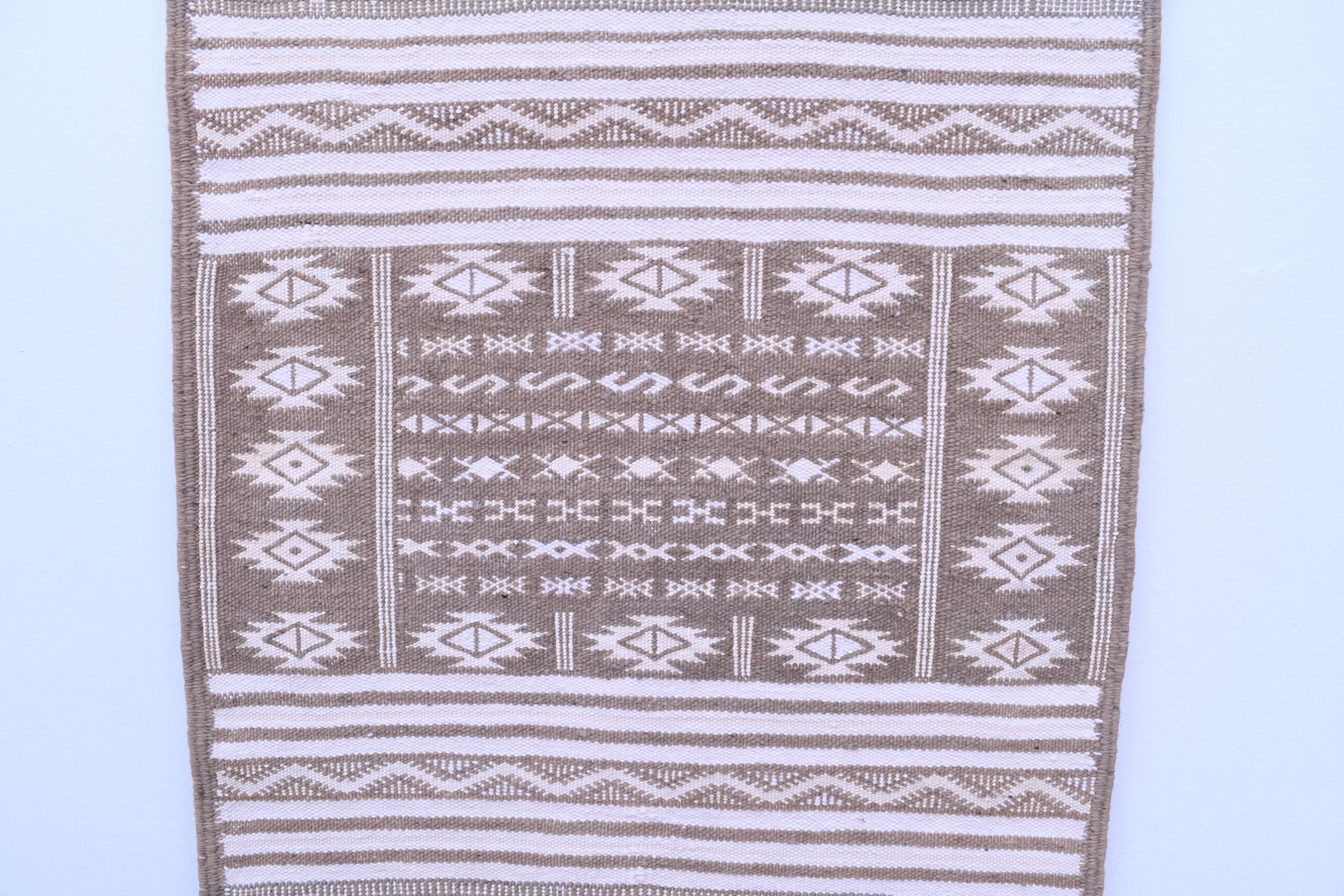 Handmade Moroccan Rug TIF-BADR-61284-LVS - Wool Rug 57.00×194.00cm — изображение 3