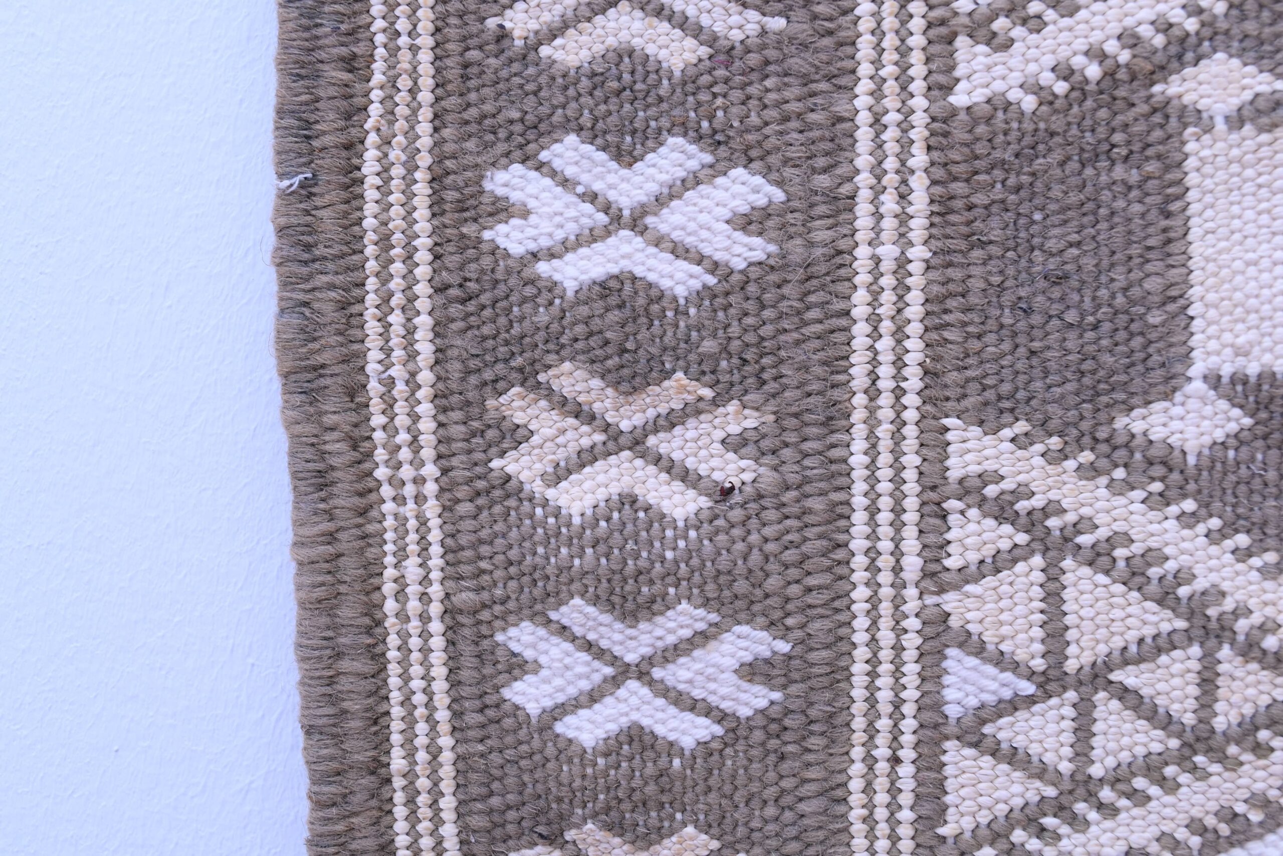 Handmade Moroccan Rug TIF-BADR-61284-LVS - Wool Rug 57.00×194.00cm — изображение 8