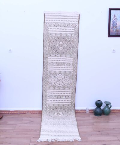 Марокканский шерстяной ковёр ручной работы «Тифлет Килим» 69x298 см — уникальный геометрический дизайн