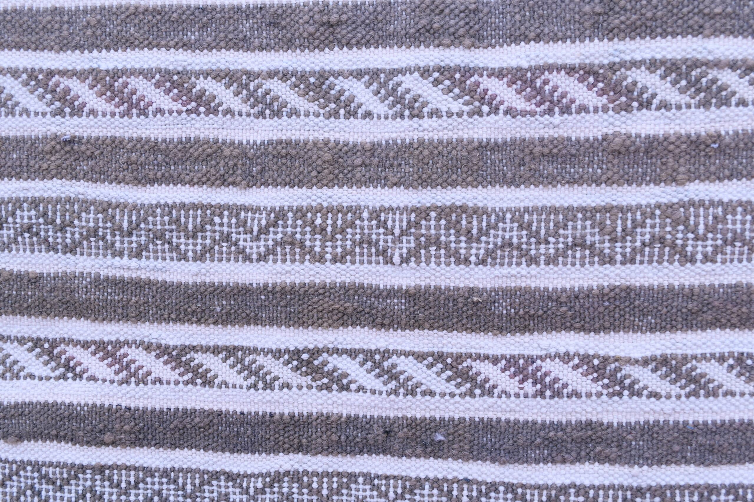 Handmade Moroccan Tiflet Kilim Rug - Wool, 90 x 137 cm, Geometric Design — изображение 5