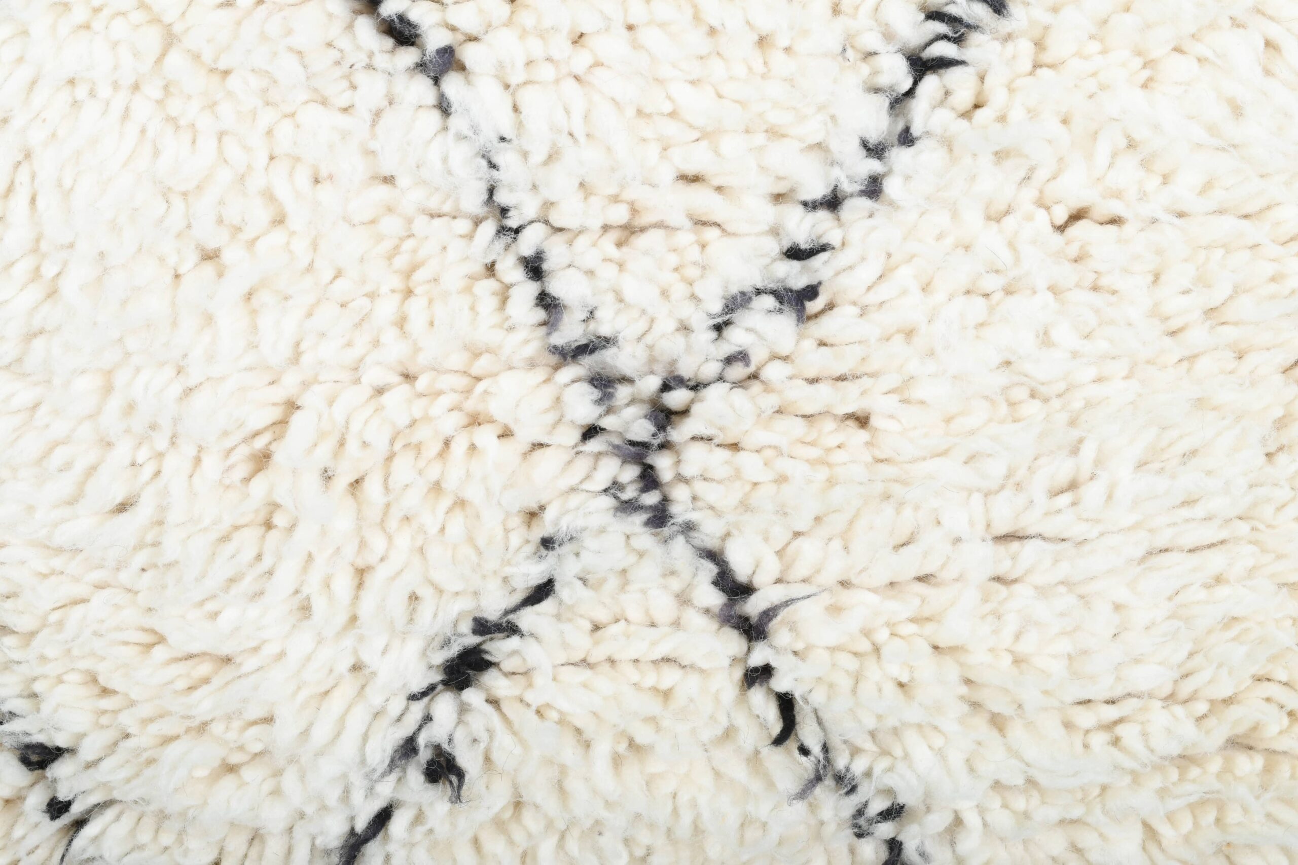 Moroccan Rug Handmade Wool 2x4 - Ivory Black Minimalist Boho Area Rug for Bedroom Entryway Beni Ourain - الصورة 3