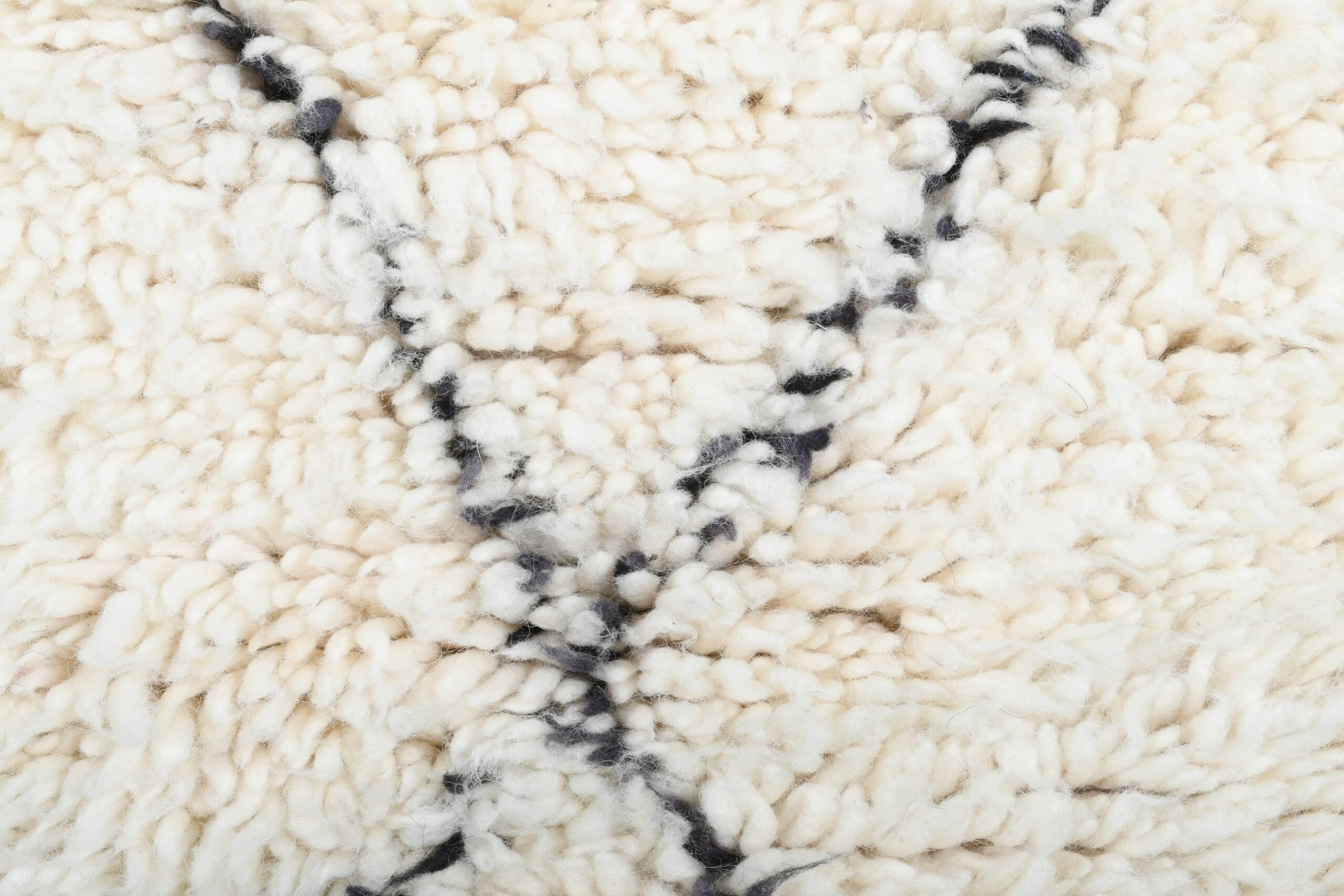 Moroccan Rug Handmade Wool 2x4 - Ivory Black Minimalist Boho Area Rug for Bedroom Entryway Beni Ourain - الصورة 6