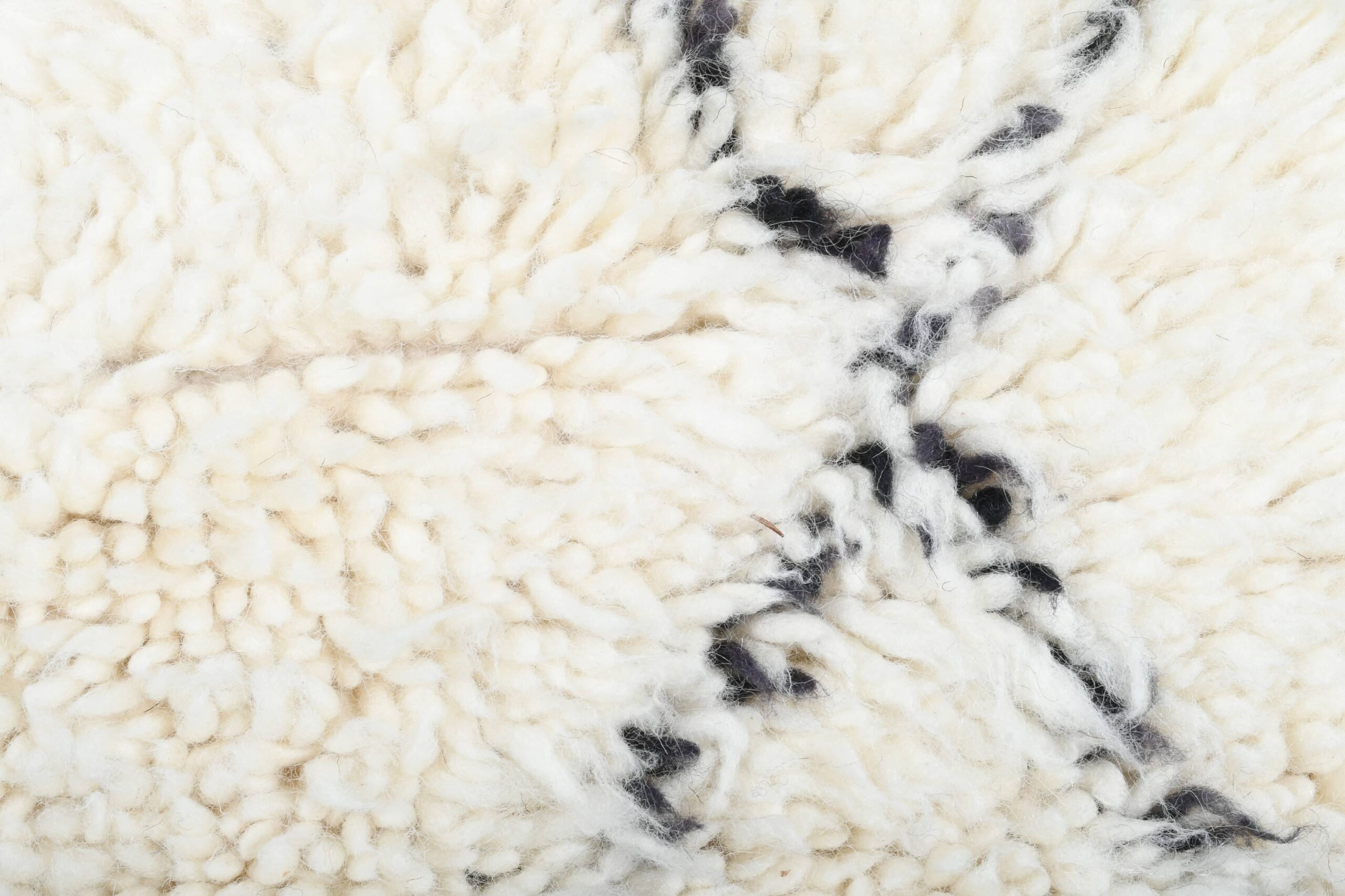 Moroccan Rug Handmade Wool 2x4 - Ivory Black Minimalist Boho Area Rug for Bedroom Entryway Beni Ourain - الصورة 7