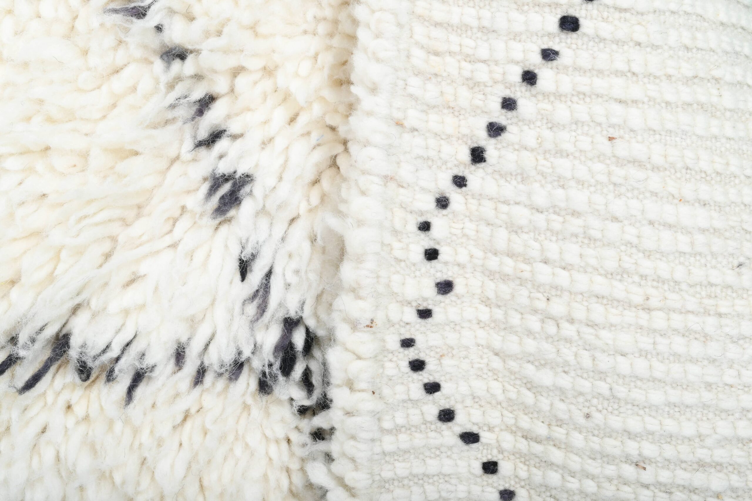 Moroccan Rug Handmade Wool 2x4 - Ivory Black Minimalist Boho Area Rug for Bedroom Entryway Beni Ourain - الصورة 11