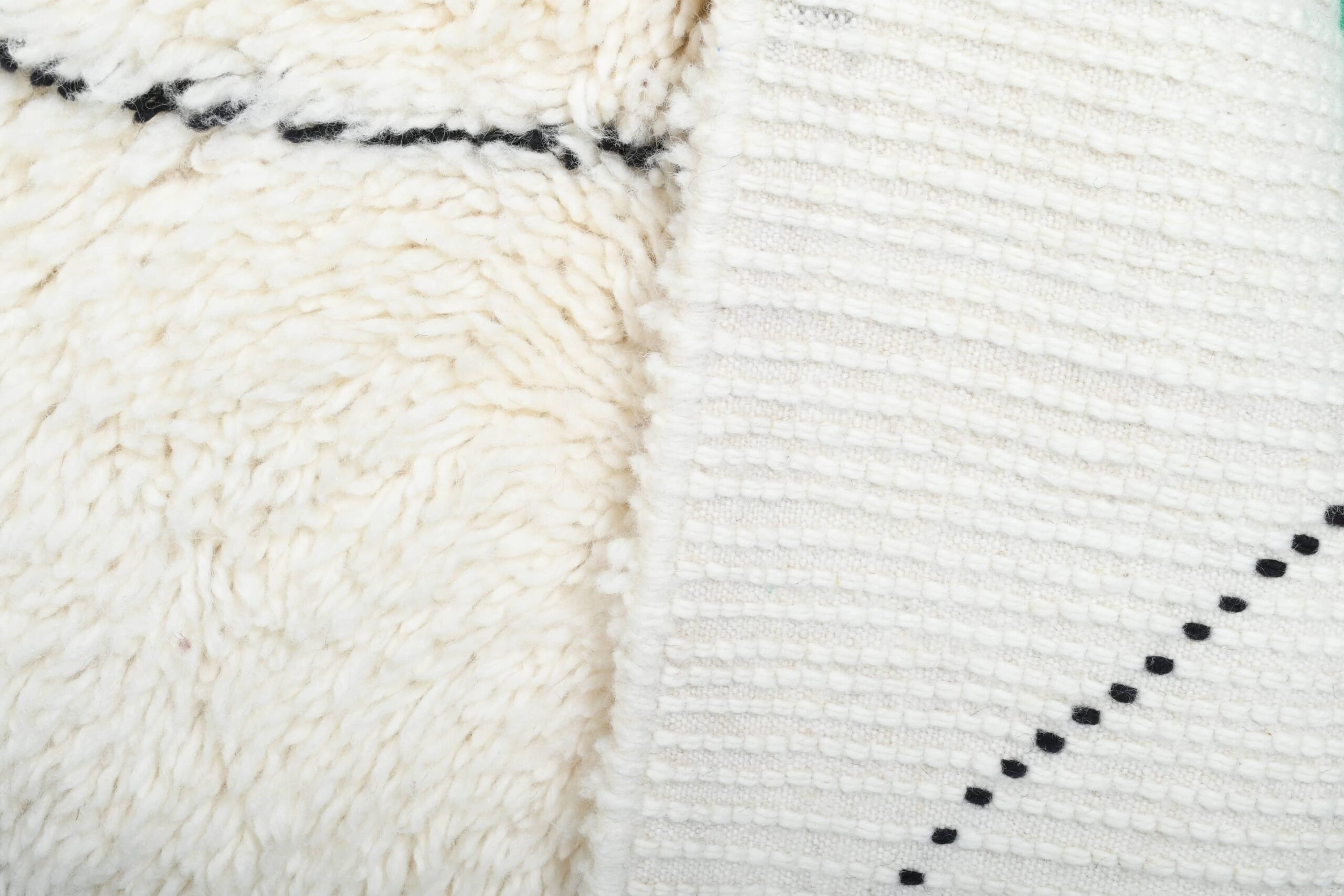 Moroccan Rug Handmade Wool 2x4 - Ivory Cream Black Minimalist Boho Area Rug for Bedroom Entryway Beni Ourain - الصورة 10