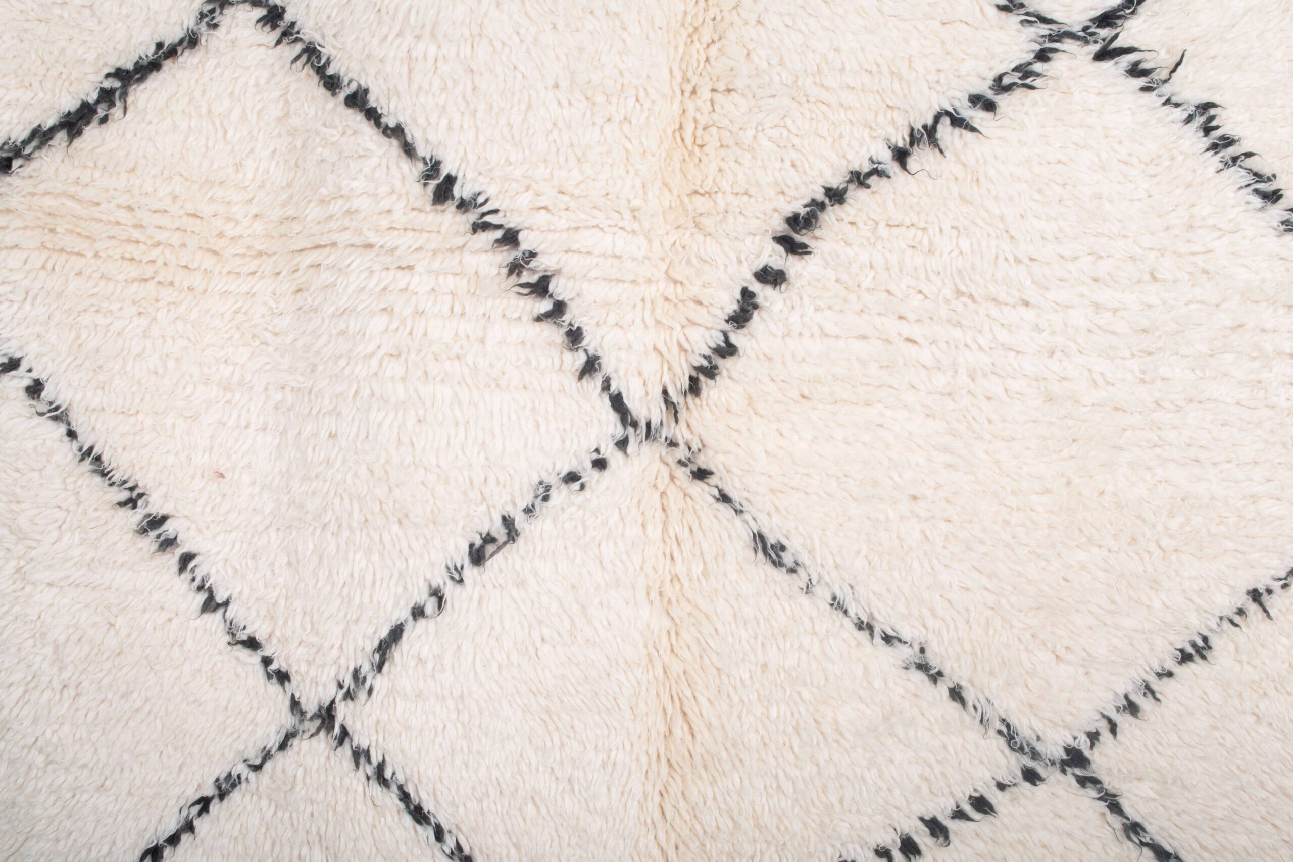 Moroccan Rug Handmade Wool 5x7 - Ivory Black Minimalist Boho Area Rug for Living Room Bedroom - Beni Ourain – Image 3