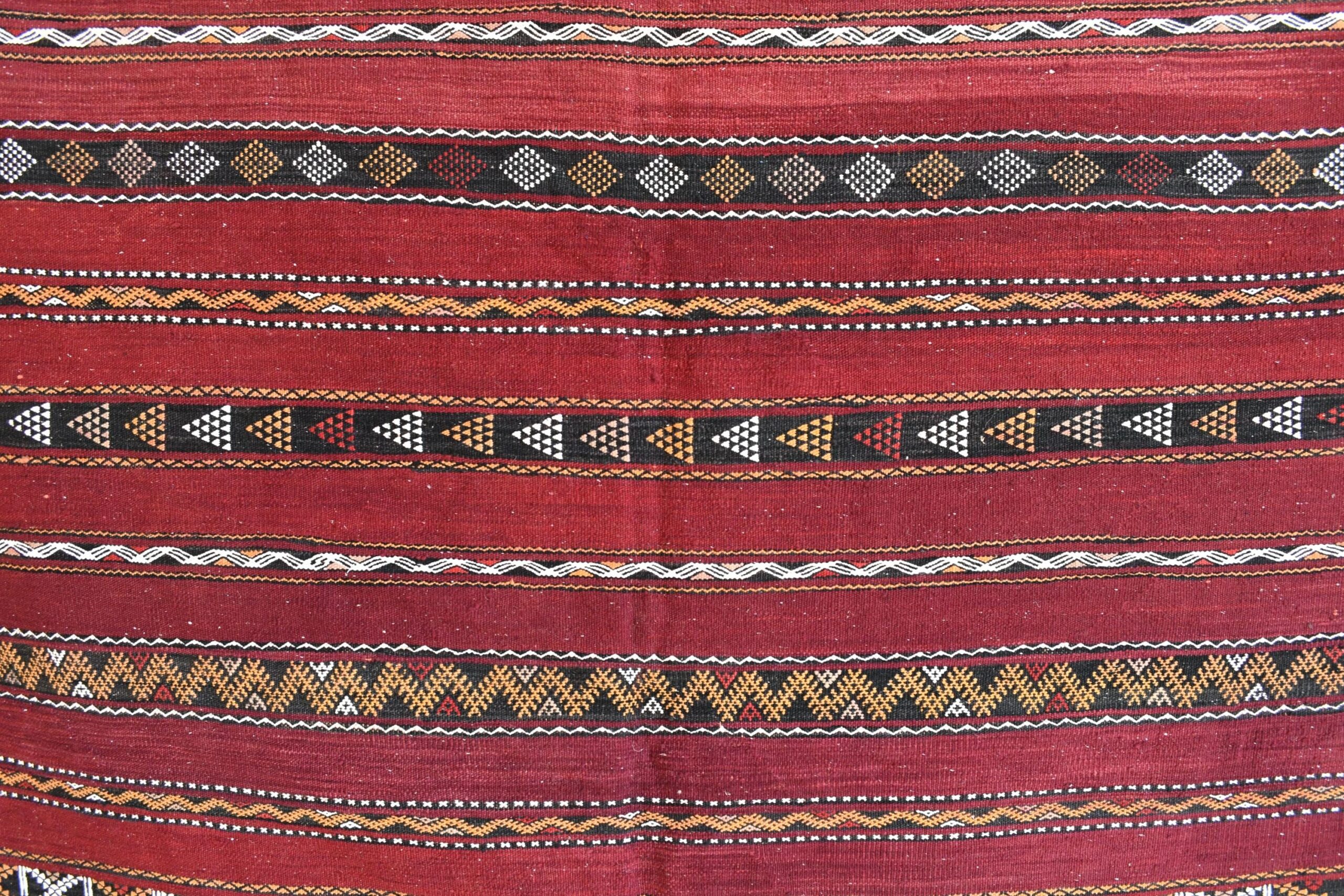 Moroccan Rug Handmade Wool 10x6 - Red Burgundy Boho Tribal Area Rug for Living Room Bedroom - Zemmour - Imagen 4