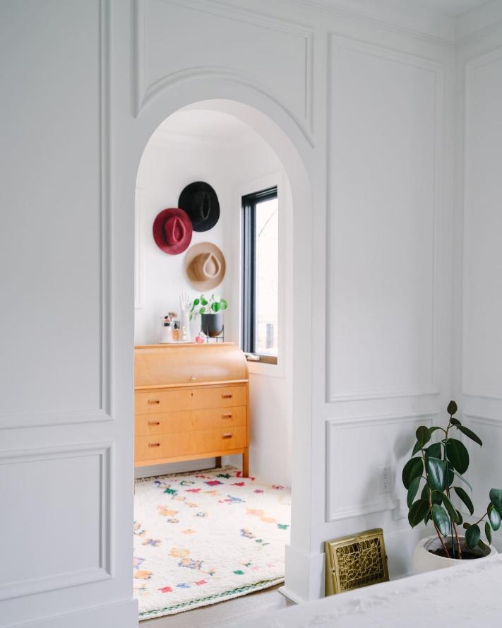 モロッコラグ Azilal 5x8 ウール クリームホワイト マルチカラー ボヘミアン リビングルーム ベルベル